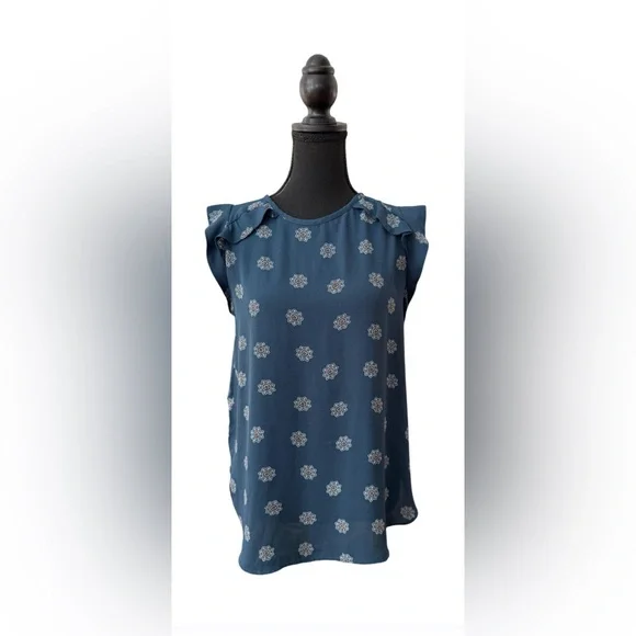Loft Floral Blue Women's Flutter Sleeve Top - Picture 1 of 14